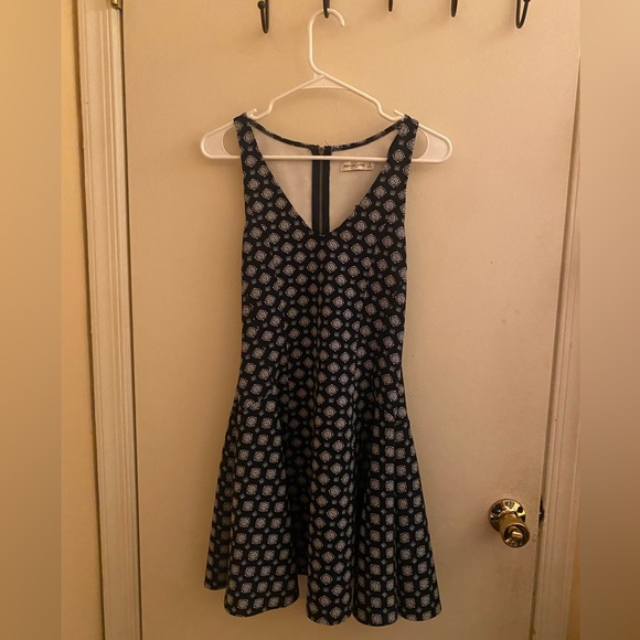 Abercrombie & Fitch, Women’s Scuba Mini Dress with Geometric Pattern - Picture 2 of 8